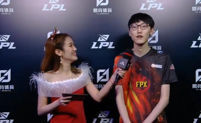 手正迅速崭 手正迅速崭