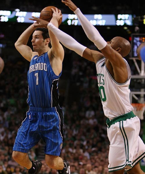 时承担控球 时承担控球