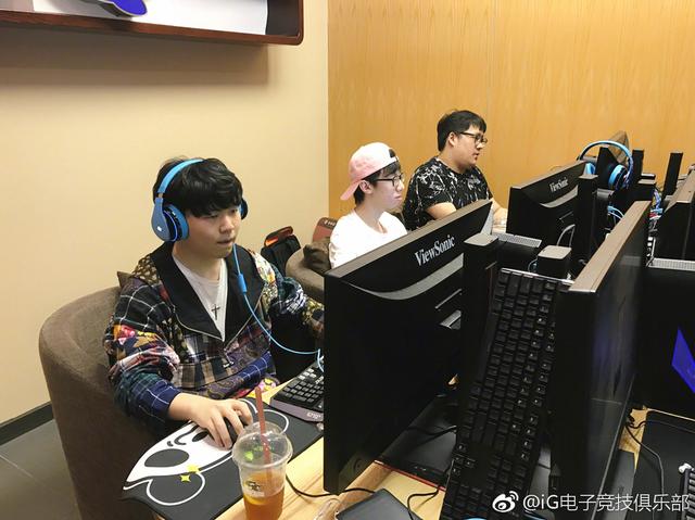 虽然不再追